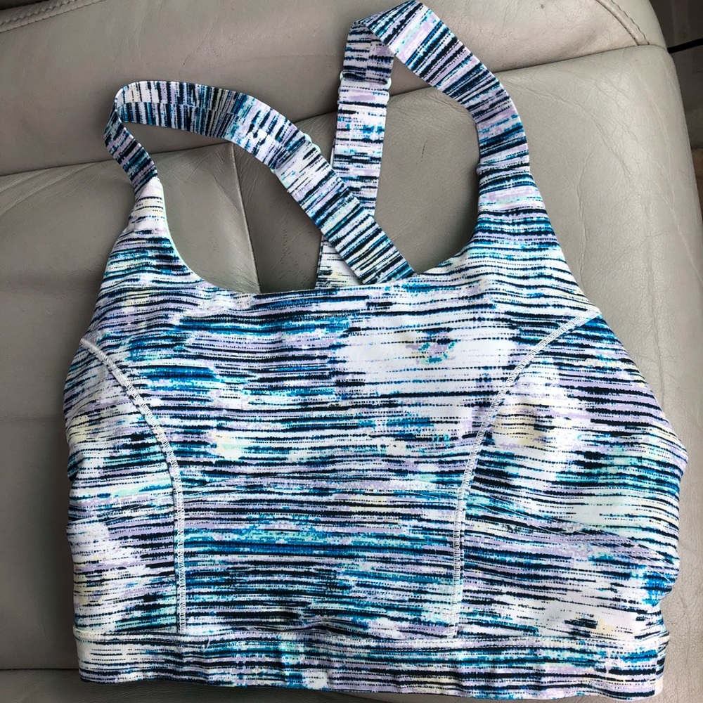 Lululemon sports bra